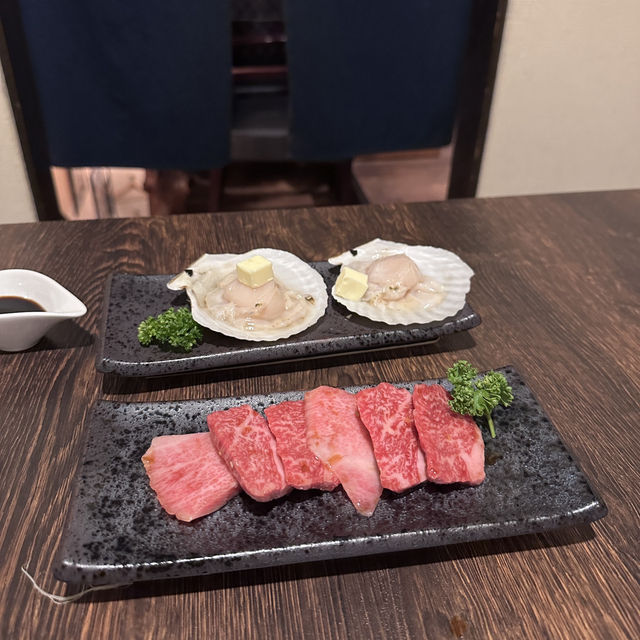 在懷舊的復古氛圍中品味頂級和牛:RAZAN炭火烤肉 薄野店 在懷舊的復古氛圍中品味頂級和牛:RAZAN炭火烤肉 薄野店