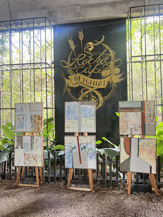 Rocha Cafe  คาเฟ่บนดอยพบพระ