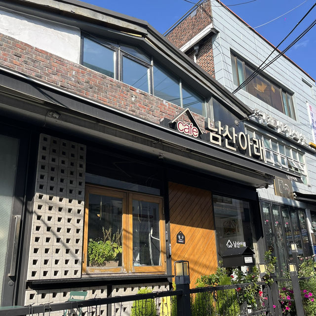 【韓国・ソウル🇰🇷】梨泰院解放村のチルタイムに最高なルーフトップカフェ☕️