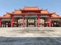 วัดธรรมกตัญญู (เสียนหลอไต้เทียนกง) บางปู