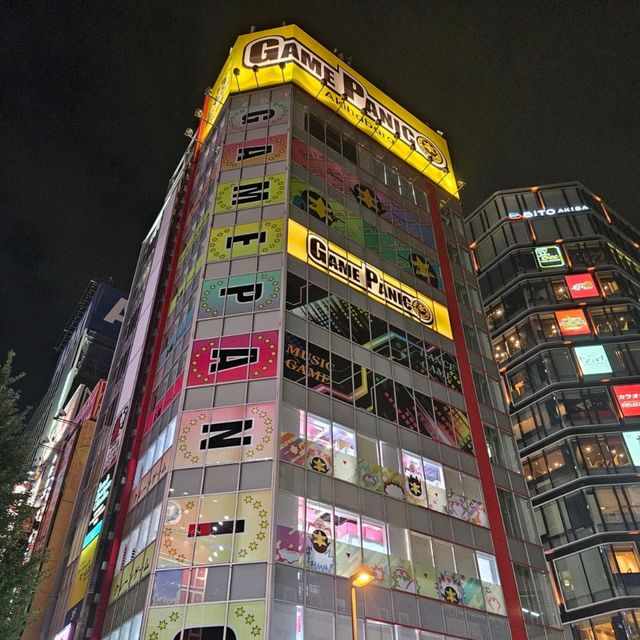 夜貓朋友必去的日本秋葉原