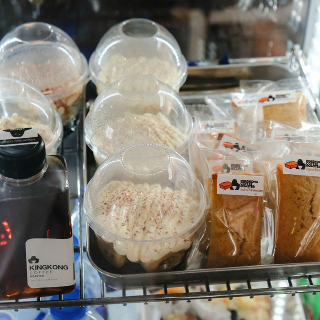 Kingkong Coffee Roasters: คาเฟ่สำหรับคนรักกาแฟ