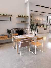 Tanwa The Food Project  คาเฟ่มินิมอลย่านบางบัวทอง