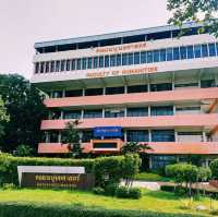 泰國曼谷大學校園景點:Ramkhamhaeng University，特色湖心廟宇建築，適合拍照📸打卡親子遊