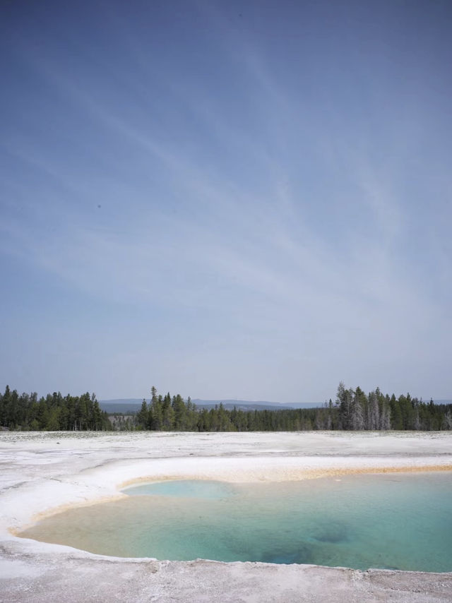 Yellowstone: Where Winter Laughs at Your Thermals!