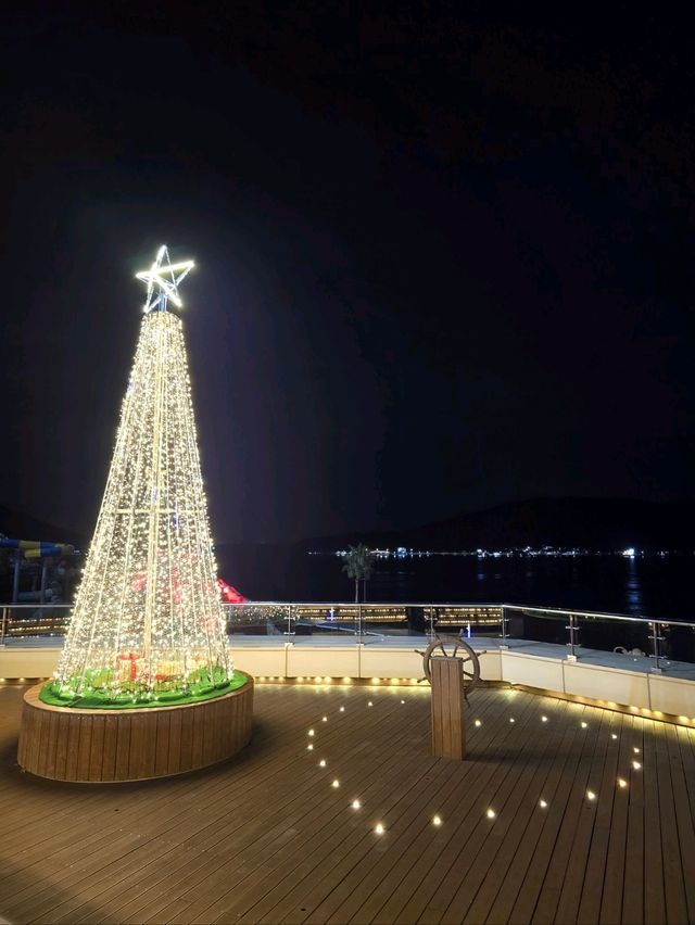 오션뷰 산토리니와 트리가 있는 소노캄거제🎄✨️