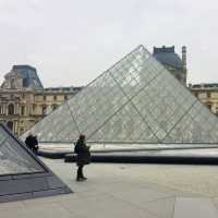 A Christmas Visit to the Louvre Museum