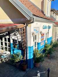Cafe Capri