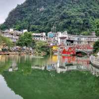 MESMERISED BY THE STUNNING EMERALD WEST GREEN LAKE