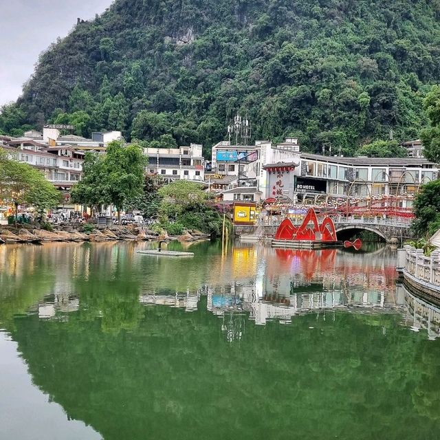 MESMERISED BY THE STUNNING EMERALD WEST GREEN LAKE