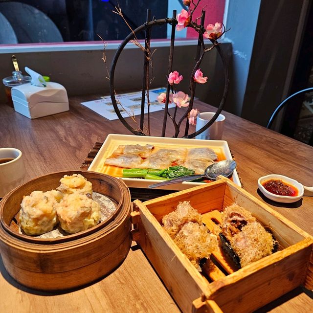 鸿星1号点心茶楼