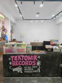 Tektonik Records - a vinyl-lover's haven in Ubud