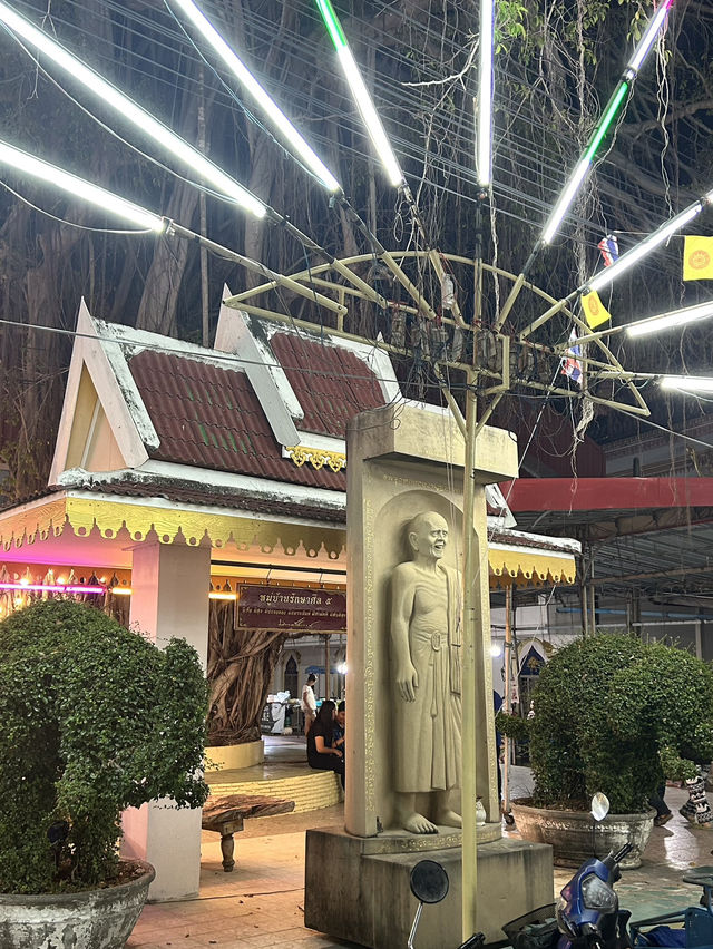 เที่ยวงานวัดกรอกยายชา💛