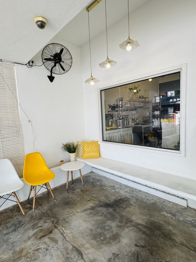 A Toast to Good Times at Yello Cafe