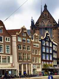 Quaint NARROW Dutch-style Houses in Amsterdam 😍