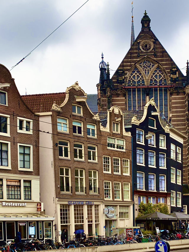 Quaint NARROW Dutch-style Houses in Amsterdam 😍