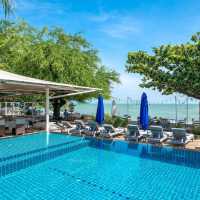 Kiss Cafe & Beach Cuisine 