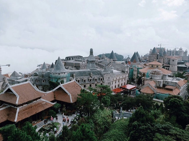Ba Na Hills จุดหมายที่ต้องห้ามพลาดในดานัง เวียดนาม