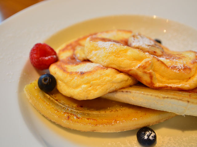 Fluffy Pancakes at Royal Garden Cafe Aoyama🥞