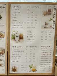 White Brick Yard คาเฟ่สีขาวมินิมอล