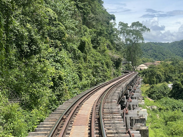 ทางรถไฟสายมรณะ จ.กาญจนบุรี