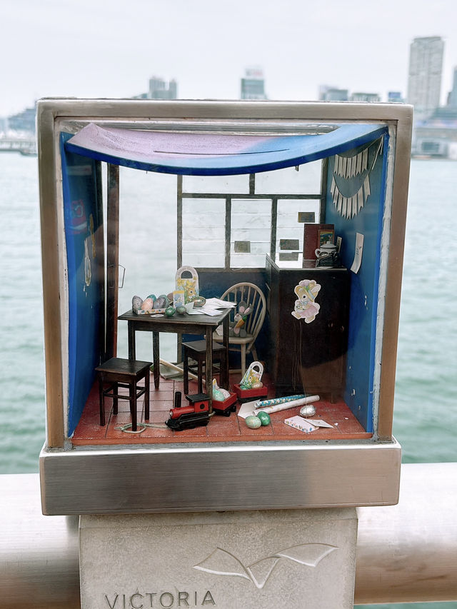 🎏維港附近發現🇭🇰有多個不明屋仔⁉️