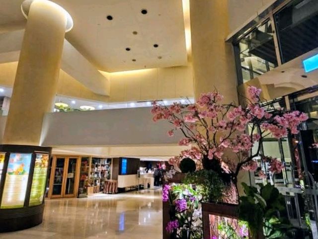 清新溫泉飯店，邊泡湯邊新賞大肚山夜景