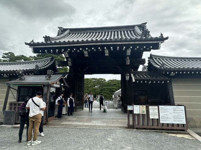 靜謐綠洲：漫遊京都御苑的歷史與自然之美