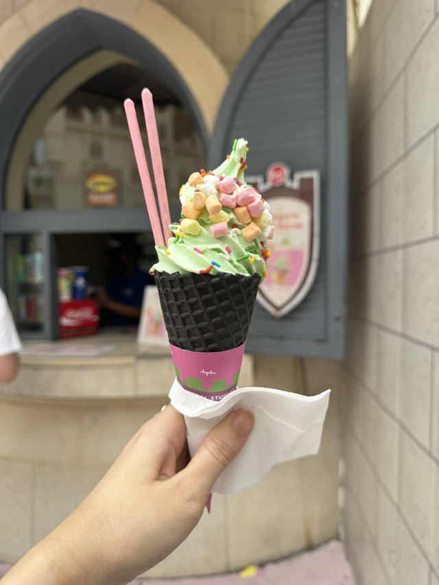 Like a kid! When visit universal !!