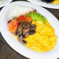 คาเฟ่บนตึกสูงชั้น55 วิวดี อาหารและขนมอร่อยมาก