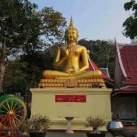 วัดเขาตะเกียบ