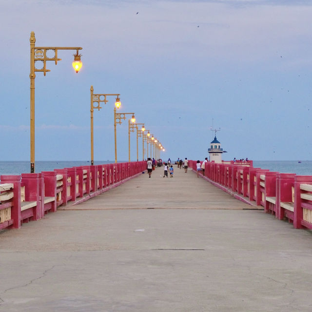 สะพานสราญวิถี แลนด์มาร์คอ่าวประจวบ