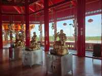 วัดเพชรสุวรรณเป็นวัดที่สวยงามแห่งหนึ่งใน เพชรบุรี