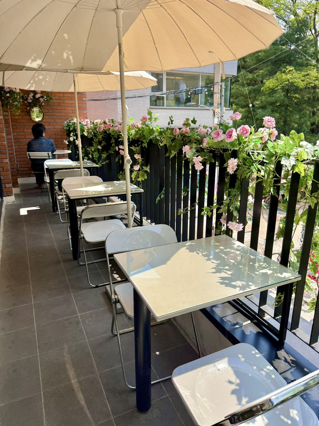 Spring Cakes on the Terrace at Cafe Rafre Fruit