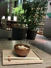 おすすめアートホテル！宿泊者はラウンジで5時間飲み放題🥂