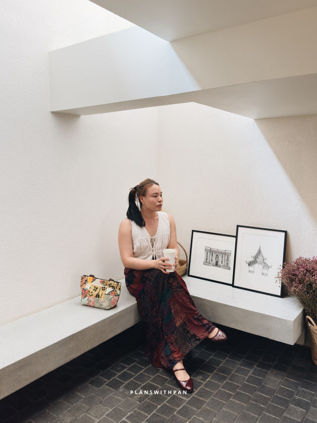 riion chiang mai cafe | stay | gallery . 🤍✨
