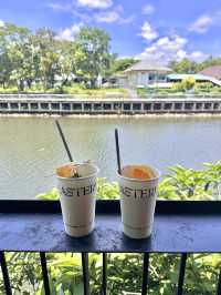 Easterly คาเฟ่ไม่ลับ @ชุมชนริมน้ำจันทบูร 🧱