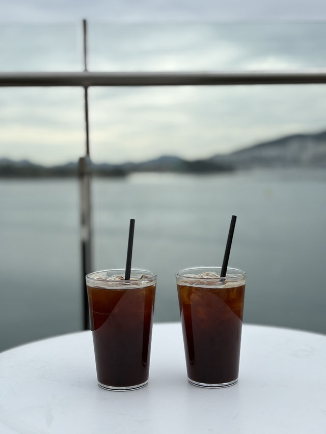 여수 돌산 오션뷰 대형 카페 ‘프롬나드’🌊