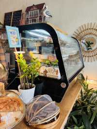 Brunch at Cara Caro: A Vintage Daydream