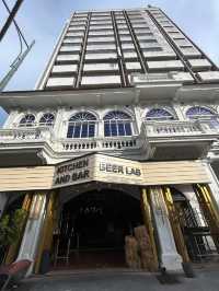 Modern and casual bar in the heart of Georgetown