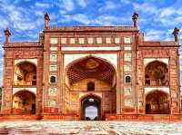 Jahangir’s Tomb – A Journey Through Time and Tranquility