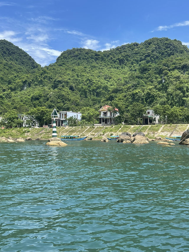 - Phong Nha Kẻ Bàng - Quảng Bình