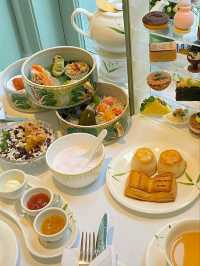 ☕ Elegant Moments: The Authors' Lounge Bangkok  🕊️📖