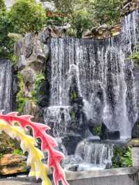 🌸 Tranquility in the Heart of Taipei – Longshan Temple Magic