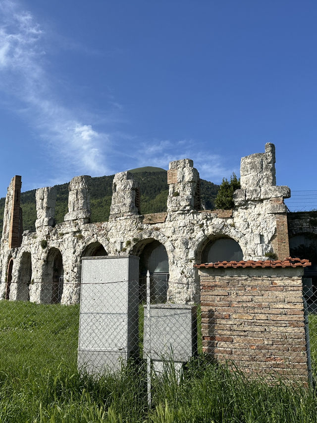 意大利古比奧 🏛️遊羅馬劇場考古公園🇮🇹