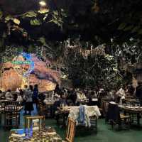 【千葉/舞浜🇯🇵】まるでジャングル内でお食事体験？！Rainforest Cafe
