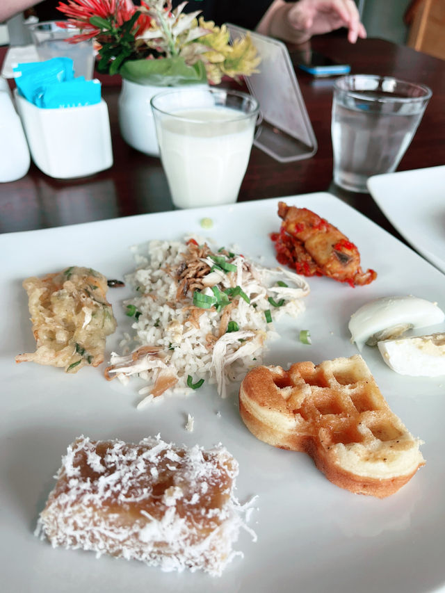 Sumptuous Breakfast with a View at Onang-Onang Restaurant