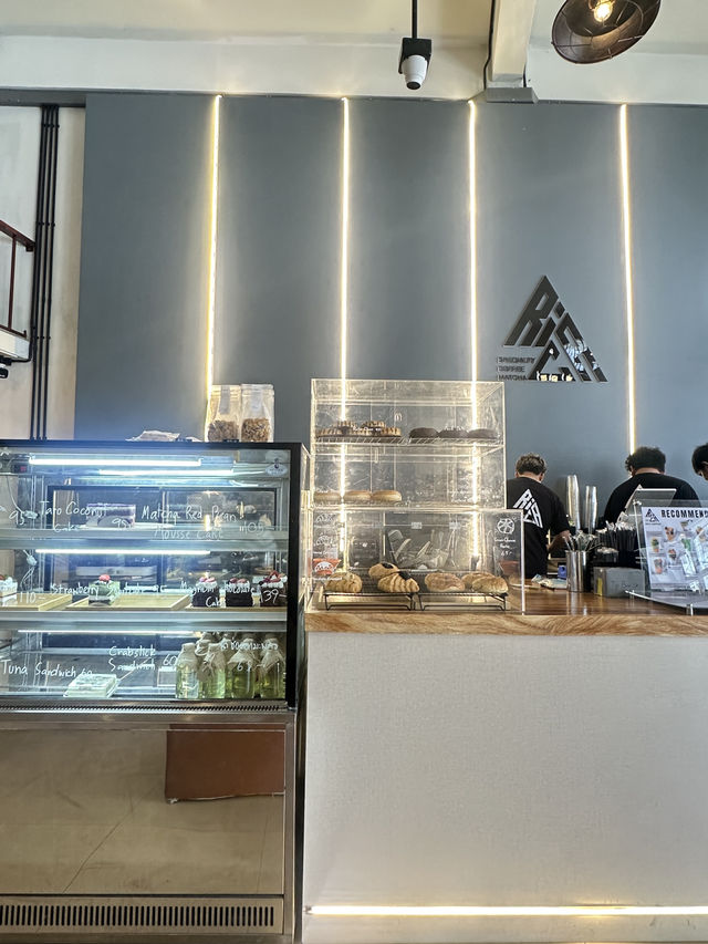 Rica Coffee Banpong คาเฟ่บ้านโป่ง