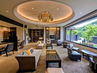 Hikone | Enjoy a relaxing soak while admiring the stunning views of Hikone Castle---Hikone Castle Resort & Spa.
