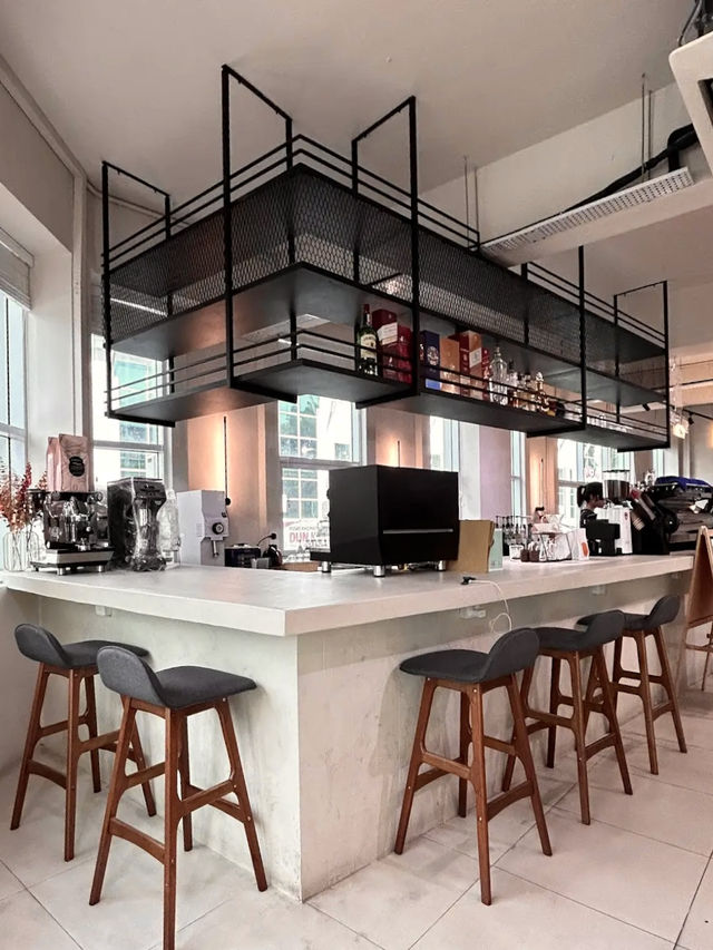 Long standing cafes at Jalan Puchong